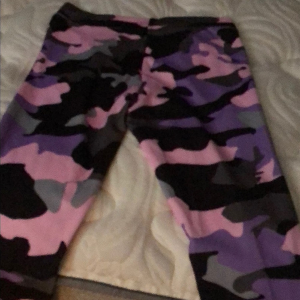 Camo leggings